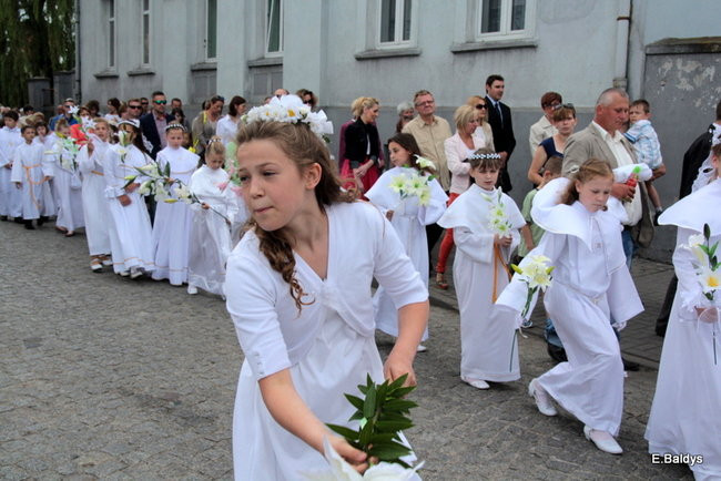 Procesja ulicami Leszna (zdjęcia)