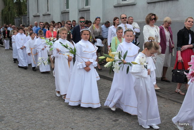 Procesja ulicami Leszna (zdjęcia)