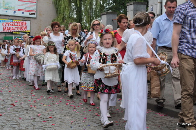 Procesja ulicami Leszna (zdjęcia)