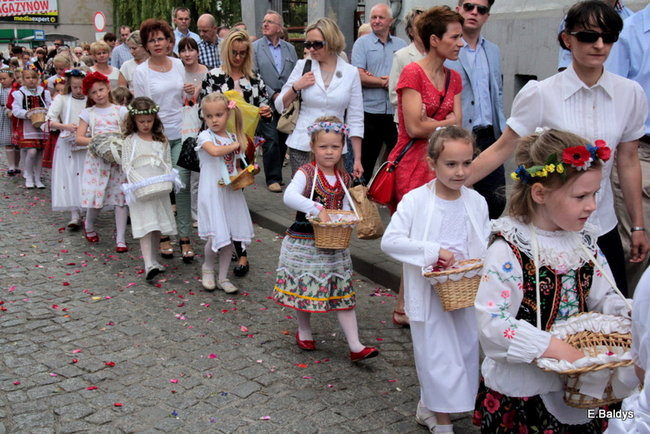 Procesja ulicami Leszna (zdjęcia)