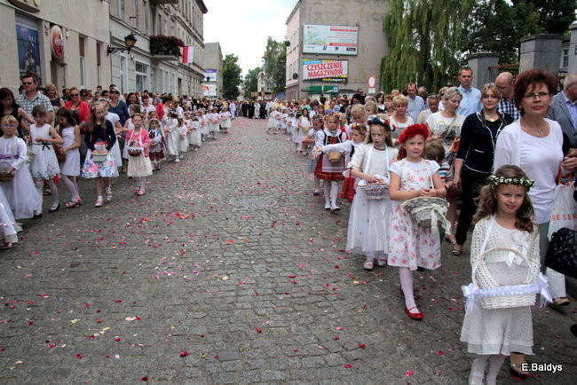 Procesja ulicami Leszna (zdjęcia)
