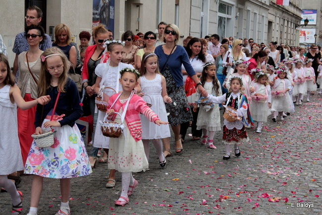 Procesja ulicami Leszna (zdjęcia)