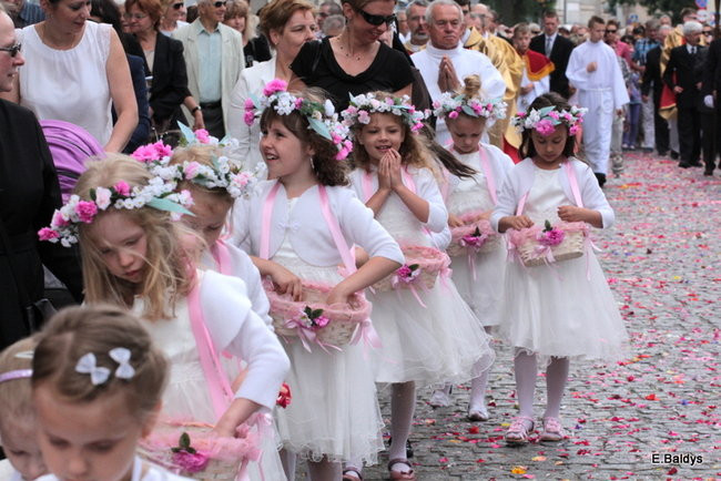 Procesja ulicami Leszna (zdjęcia)