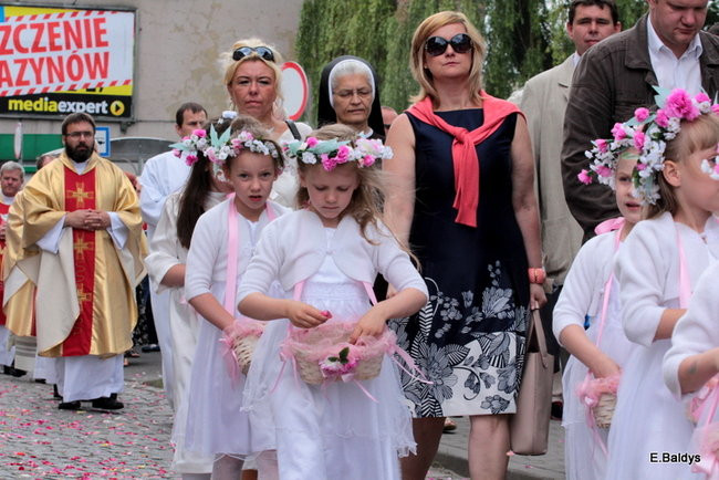 Procesja ulicami Leszna (zdjęcia)