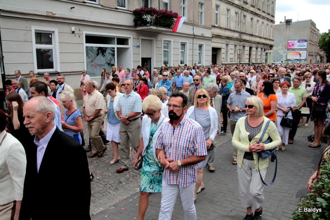 Procesja ulicami Leszna (zdjęcia)
