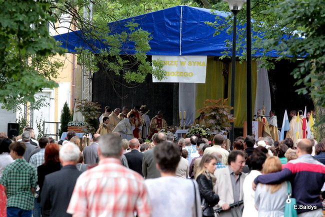 Procesja ulicami Leszna (zdjęcia)