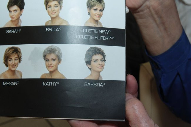 Setne ścięcie, pierwsza peruka (zdjęcia)