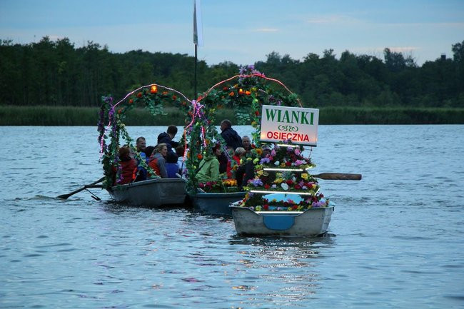 Zimne wianki w Osiecznej (zdjęcia)