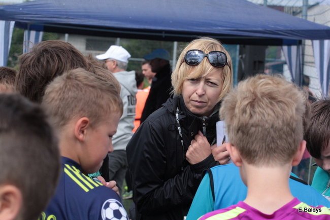 Dziecięce rugby na Orliku (zdjęcia)