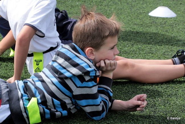 Dziecięce rugby na Orliku (zdjęcia)