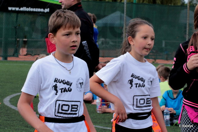 Dziecięce rugby na Orliku (zdjęcia)