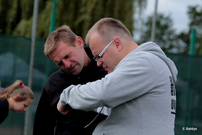 Dziecięce rugby na Orliku (zdjęcia)