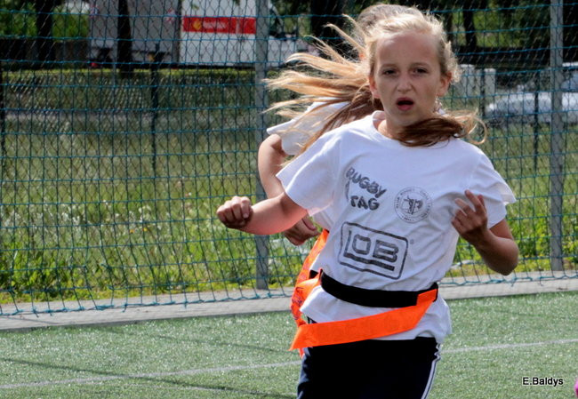 Dziecięce rugby na Orliku (zdjęcia)