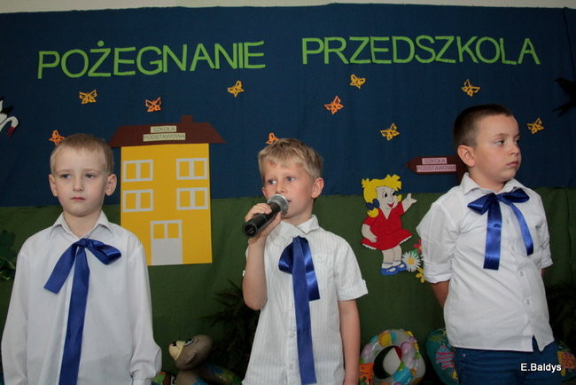 Polonezem pożegnali przedszkole (zdjęcia)