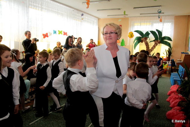 Polonezem pożegnali przedszkole (zdjęcia)