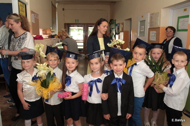 Polonezem pożegnali przedszkole (zdjęcia)