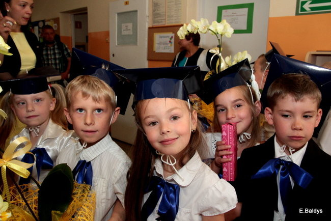 Polonezem pożegnali przedszkole (zdjęcia)