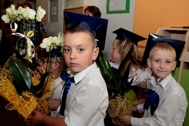 Polonezem pożegnali przedszkole (zdjęcia)