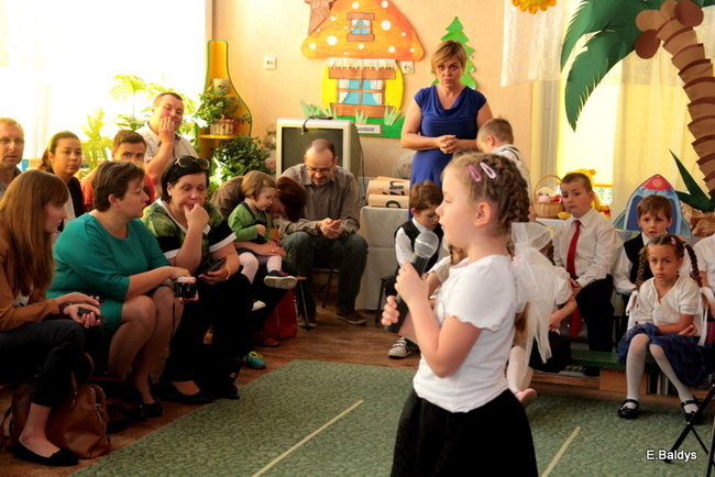 Polonezem pożegnali przedszkole (zdjęcia)