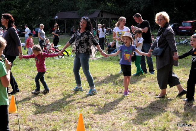 Polonezem pożegnali przedszkole (zdjęcia)