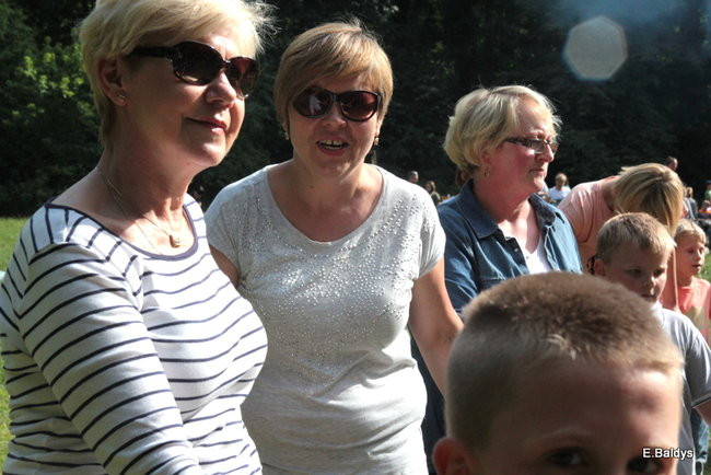 Polonezem pożegnali przedszkole (zdjęcia)