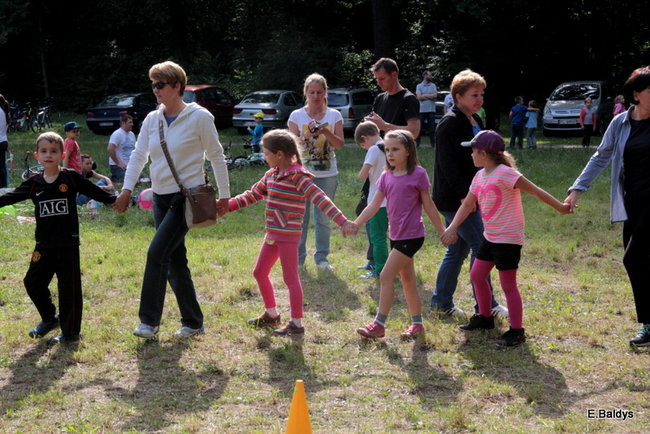 Polonezem pożegnali przedszkole (zdjęcia)