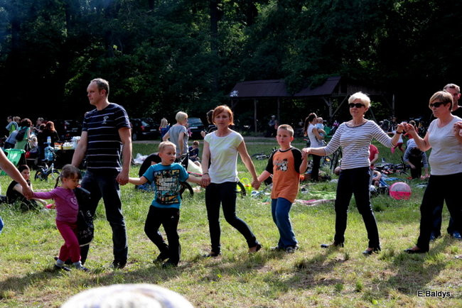 Polonezem pożegnali przedszkole (zdjęcia)