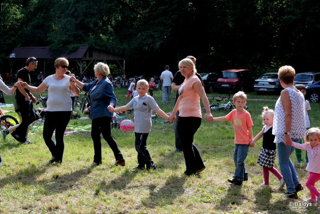 Polonezem pożegnali przedszkole (zdjęcia)