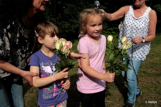 Polonezem pożegnali przedszkole (zdjęcia)