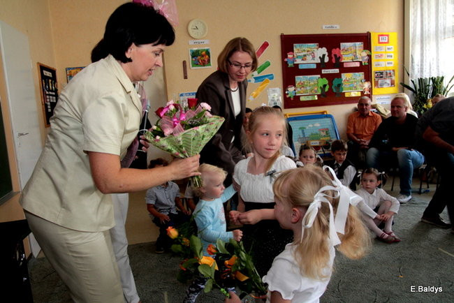 Polonezem pożegnali przedszkole (zdjęcia)