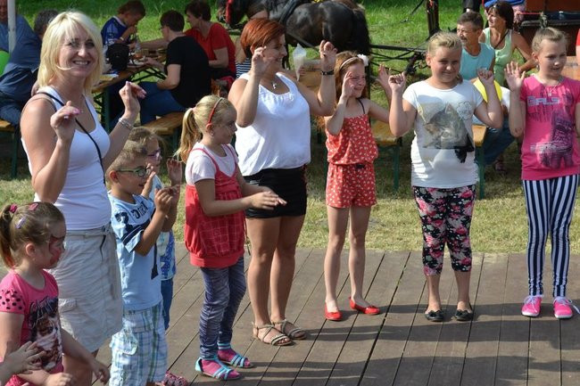 Festyn w Oporowie (zdjęcia)