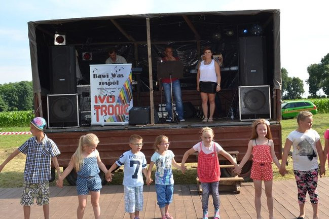 Festyn w Oporowie (zdjęcia)