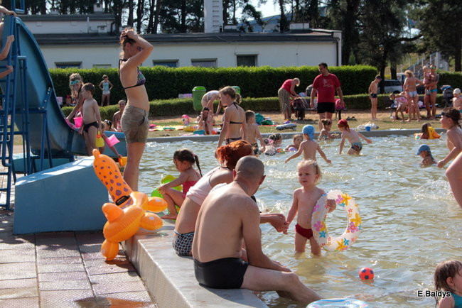 Basen odkryty i otwarty dla wszystkich(zdjęcia)