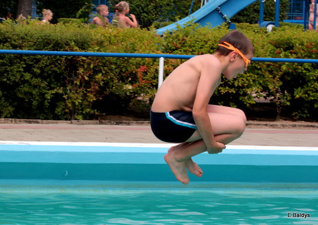 Basen odkryty i otwarty dla wszystkich(zdjęcia)