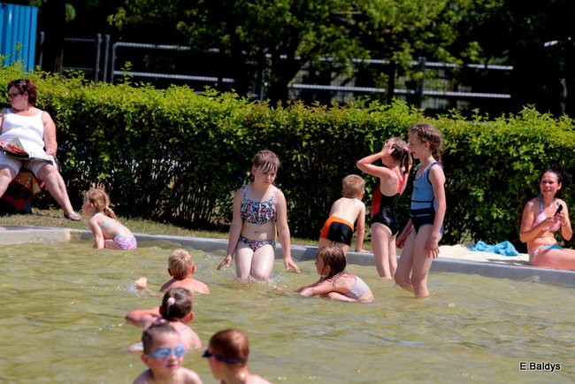 Basen odkryty i otwarty dla wszystkich(zdjęcia)