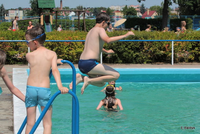 Basen odkryty i otwarty dla wszystkich(zdjęcia)