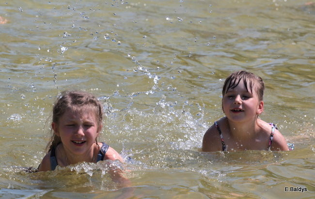 Basen odkryty i otwarty dla wszystkich(zdjęcia)