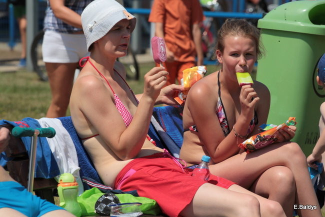 Basen odkryty i otwarty dla wszystkich(zdjęcia)