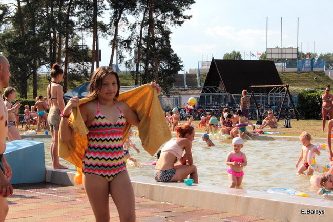 Basen odkryty i otwarty dla wszystkich(zdjęcia)