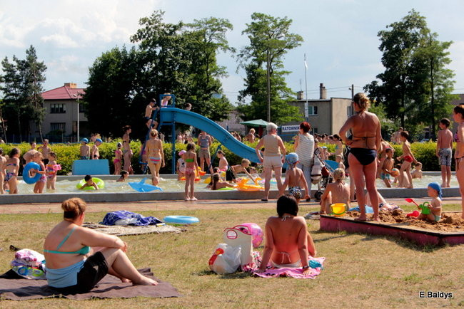 Basen odkryty i otwarty dla wszystkich(zdjęcia)