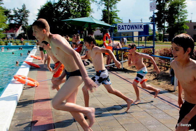 Basen odkryty i otwarty dla wszystkich(zdjęcia)