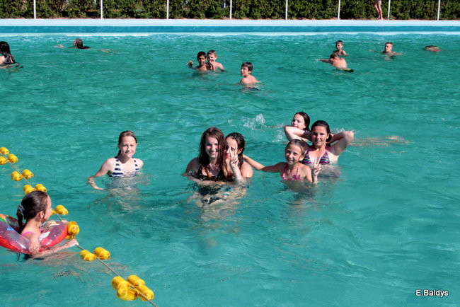 Basen odkryty i otwarty dla wszystkich(zdjęcia)