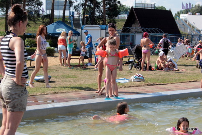 Basen odkryty i otwarty dla wszystkich(zdjęcia)