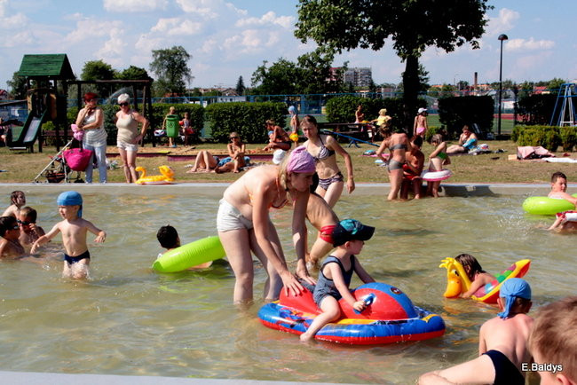Basen odkryty i otwarty dla wszystkich(zdjęcia)