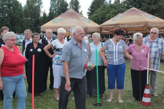 Festyn Seniorów na lotnisku (zdjęcia)