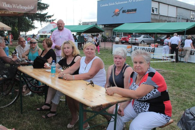 Festyn Seniorów na lotnisku (zdjęcia)