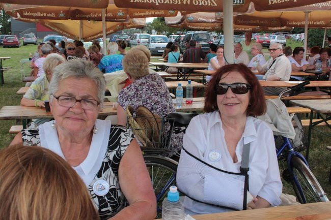 Festyn Seniorów na lotnisku (zdjęcia)