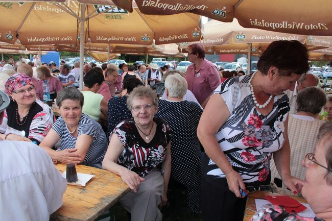 Festyn Seniorów na lotnisku (zdjęcia)