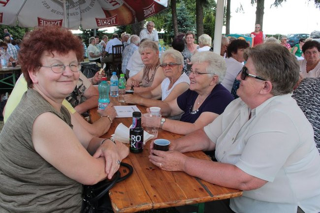 Festyn Seniorów na lotnisku (zdjęcia)