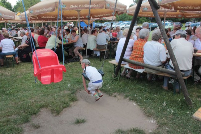 Festyn Seniorów na lotnisku (zdjęcia)